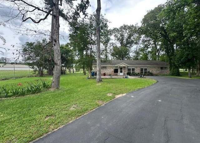 Property at 11771 Sleepy Hollow Rd, Conroe, TX 77385, 3 beds, 2 baths