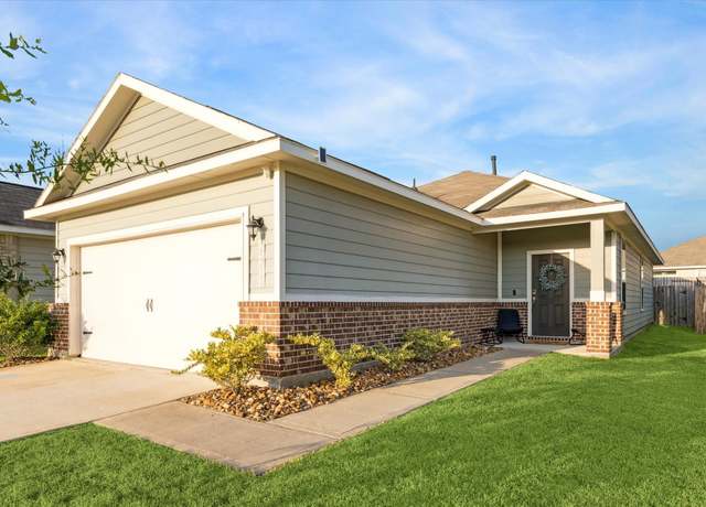 Property at 25711 Northpark Palm Dr, Porter, TX 77365, 3 beds, 2 baths