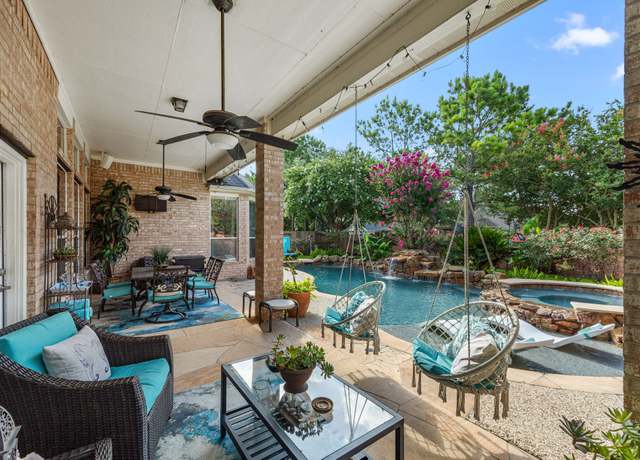 Property at 4402 Eden Point Ln, Katy, TX 77494, 4 beds, 3.5 baths