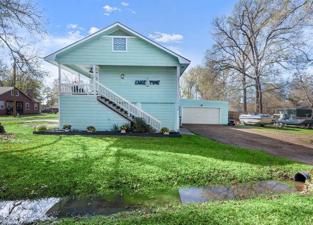 Property at 114 Holiday Ln, Livingston, TX 77351, 3 beds, 2 baths