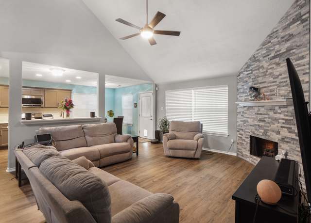 Property at 20019 Still Manor Ct, Katy, TX 77449, 3 beds, 2.5 baths