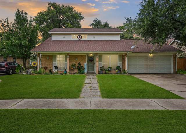 Property at 14018 Duncannon Dr, Houston, TX 77015, 4 beds, 3 baths