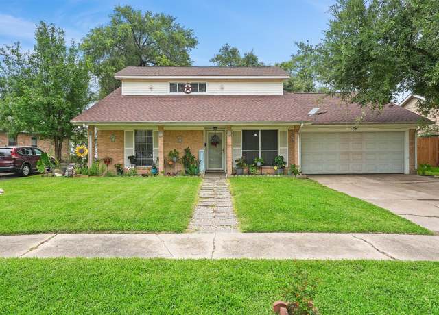 Property at 14018 Duncannon Dr, Houston, TX 77015, 4 beds, 3 baths