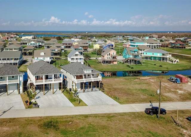 Property at 1979 Royalville Ct, Crystal Beach, TX 77650