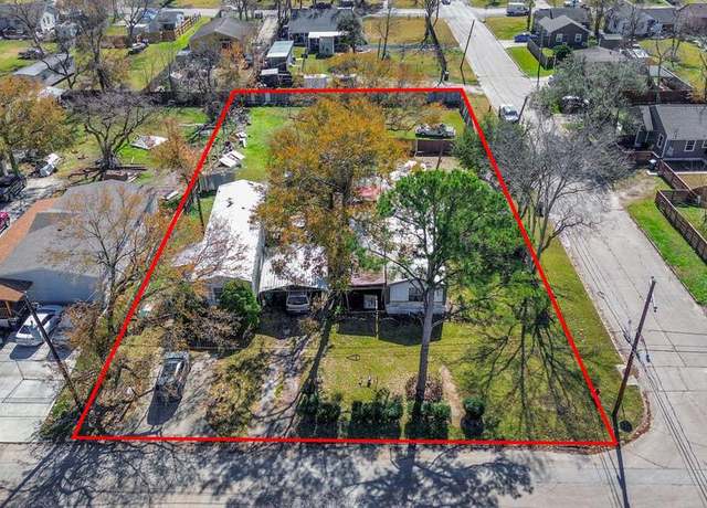 Property at 145 W Austin Ave, Pasadena, TX 77502