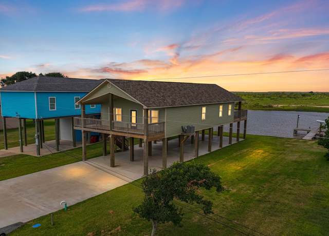 Property at 864 Seagull, Sargent, TX 77414, 3 beds, 2 baths