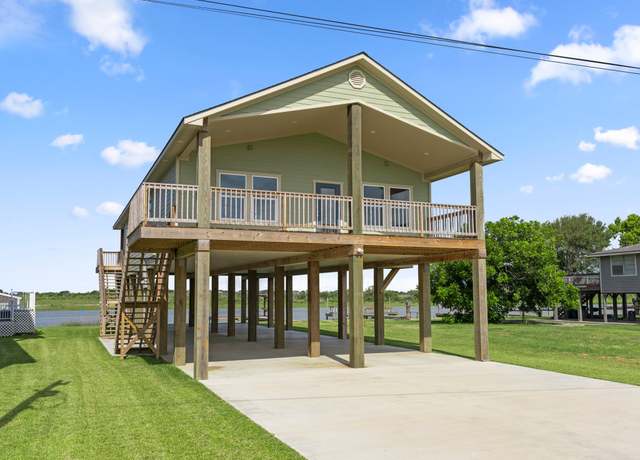 Property at 864 Seagull, Sargent, TX 77414, 3 beds, 2 baths
