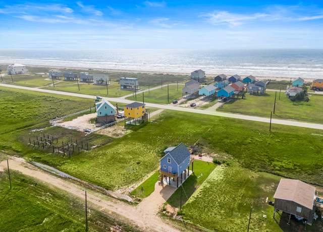 Property at 4822 Palm St, Surfside Beach, TX 77541, 3 beds, 2 baths