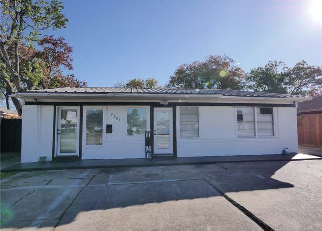 Property at 2205 Strawberry Rd, Pasadena, TX 77502, 4 beds, 1.5 baths