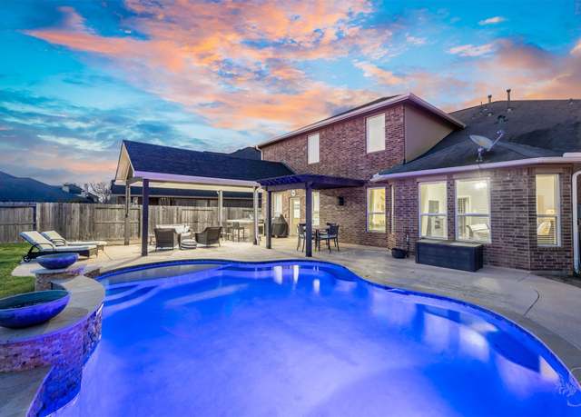 Property at 6522 Tamarind Sky Ln, Fulshear, TX 77441, 4 beds, 3.5 baths