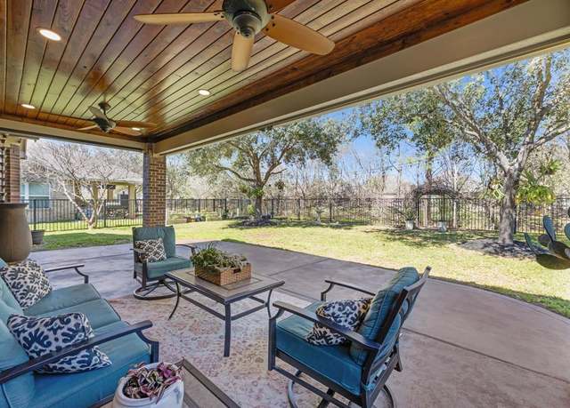 Property at 19610 Blushing Meadow Dr, Cypress, TX 77433, 4 beds, 3.5 baths