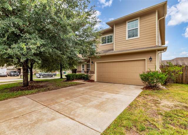 Property at 5611 That Way, Kingwood, TX 77339, 3 beds, 2.5 baths