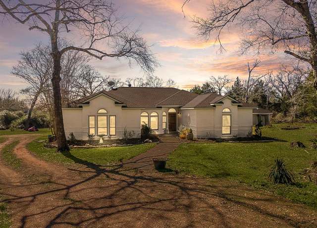Property at 118 Camilla Cir, Bellville, TX 77418, 3 beds, 2 baths