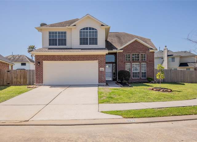 Property at 3211 Eaglestone Ct, Spring, TX 77388, 4 beds, 2.5 baths