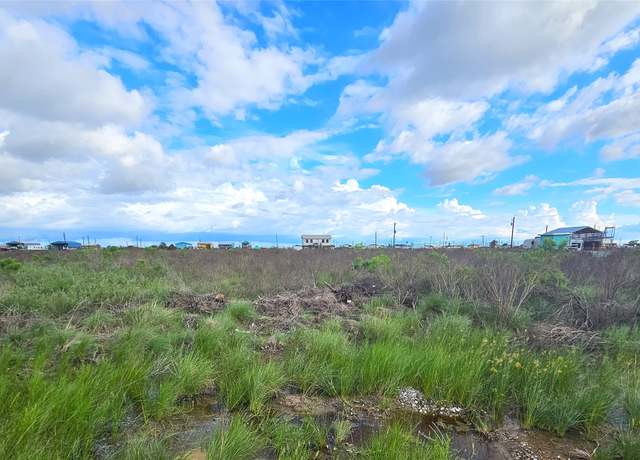 Property at 0 Titanic St, Sargent, TX 77414