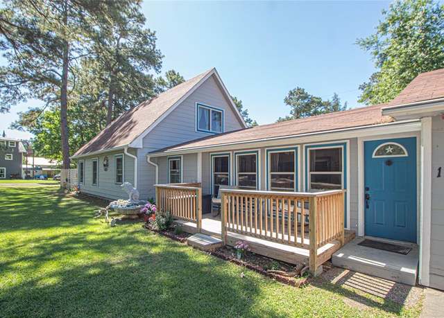 Property at 1239 Indian Hill Blvd, Livingston, TX 77351, 3 beds, 2 baths