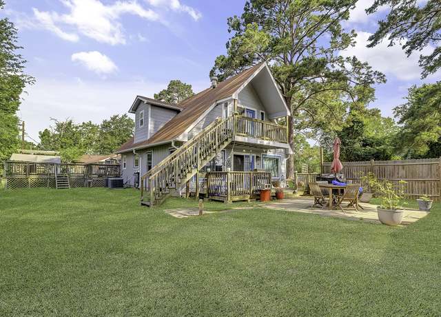 Property at 1239 Indian Hill Blvd, Livingston, TX 77351, 3 beds, 2 baths