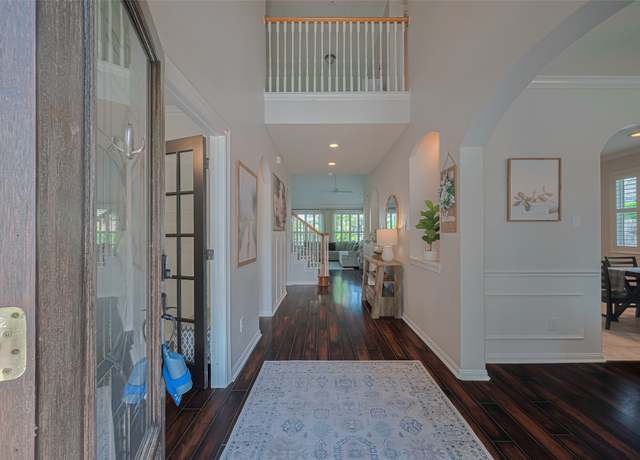 Property at 1307 Romero Dr, Pearland, TX 77581, 4 beds, 3.5 baths