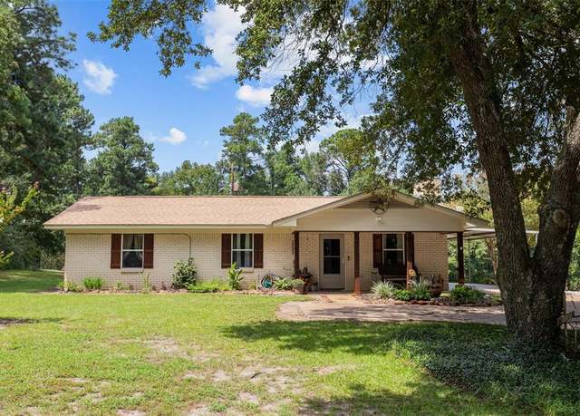 Property at 19769 State Highway 21 E, Grapeland, TX 75844, 3 beds, 2 baths