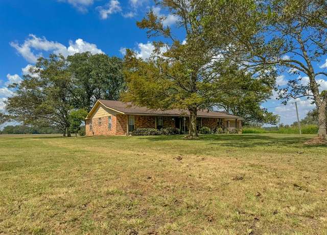 Property at 725 FM 640, Wharton, TX 77488, 3 beds, 2.5 baths