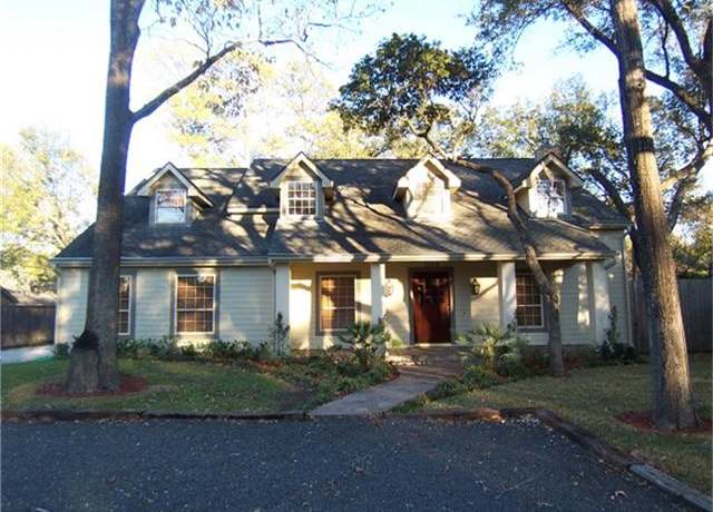 Property at 1240 Bingle Rd, Spring Valley Village, TX 77055, 4 beds, 2.5 baths