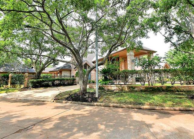 Property at 19823 Sunbridge Ln, Houston, TX 77094, 4 beds, 5 baths