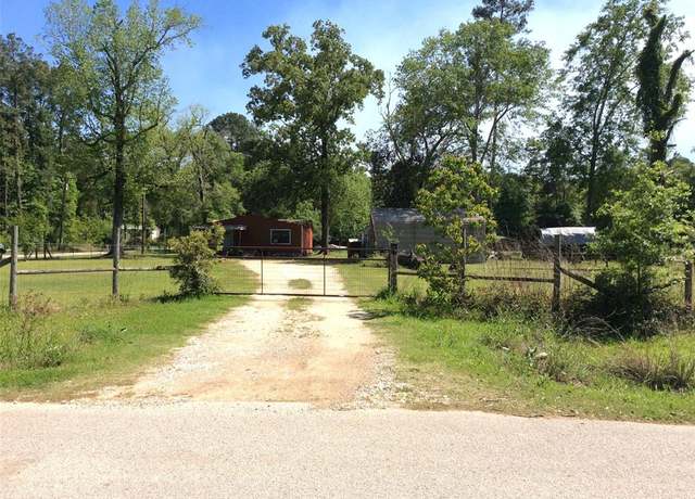 Property at 1821 E Beverly Dr, Shepherd, TX 77371, 2 beds, 1 bath
