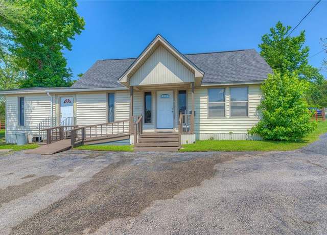 Property at 1000 N Fm 356, Onalaska, TX 77360, 2 beds, 1 bath