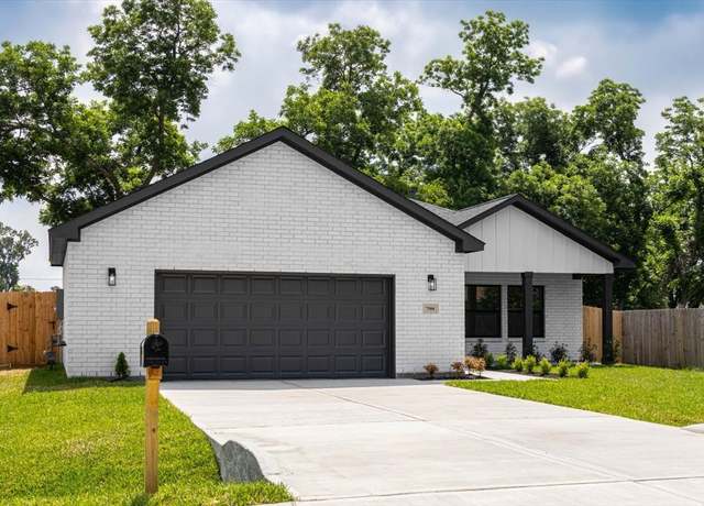 Property at 7504 Hezekiah Ln, Houston, TX 77088, 4 beds, 2 baths