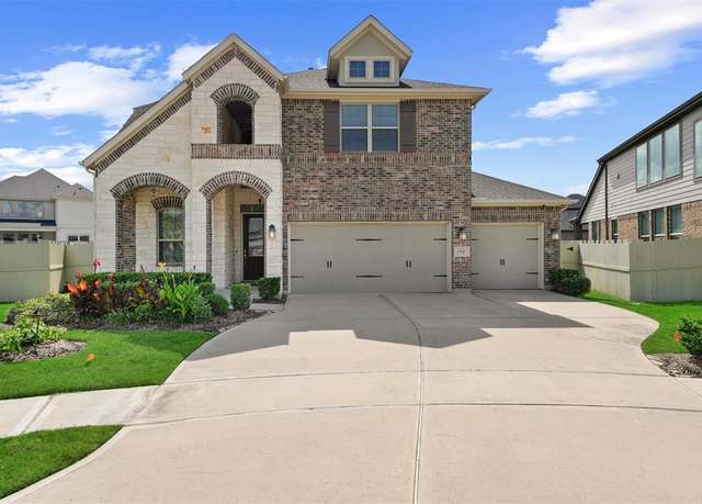 Property at 17040 Shy Leaf Ct, Conroe, TX 77385, 4 beds, 3.5 baths
