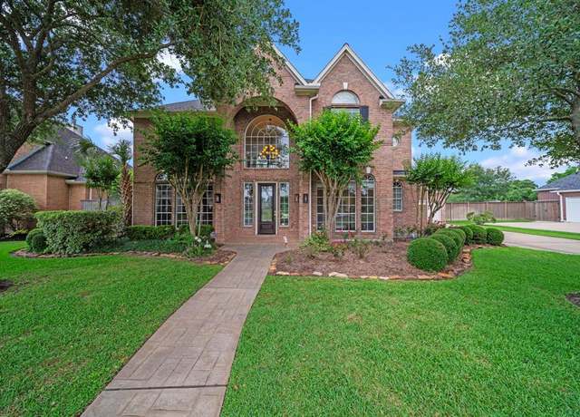 Property at 1706 Parklake Vlg, Katy, TX 77450, 4 beds, 4.5 baths