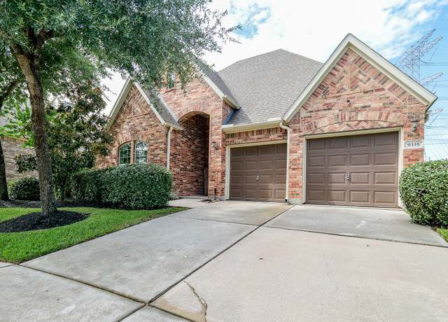 Property at 9335 Mystic Falls Ln, Humble, TX 77396, 4 beds, 3.5 baths