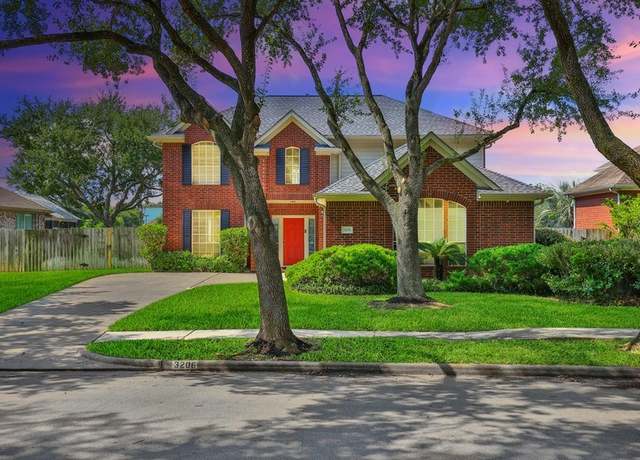 Property at 3206 Summer Bay Dr, Sugar Land, TX 77478, 4 beds, 3.5 baths