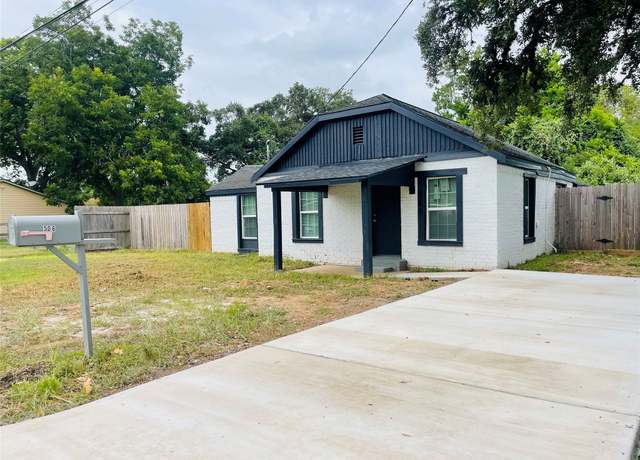 Property at 506 N Hackberry St, Sweeny, TX 77480, 2 beds, 2 baths