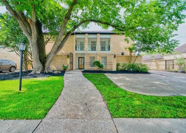 Property at 7906 Duffield Ln, Houston, TX 77071, 5 beds, 3.5 baths