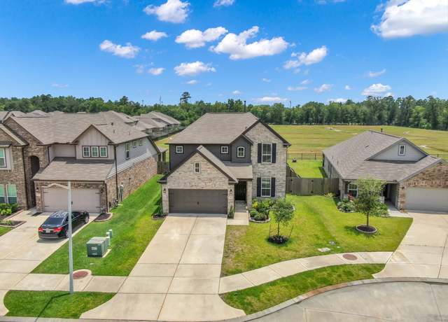 Property at 2906 Tulip Poplar Trl, Conroe, TX 77301, 4 beds, 2.5 baths