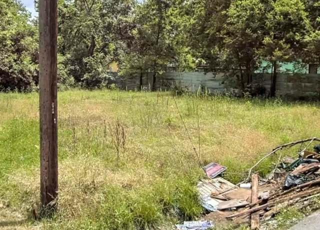 Property at 3916 Falls St, Houston, TX 77026
