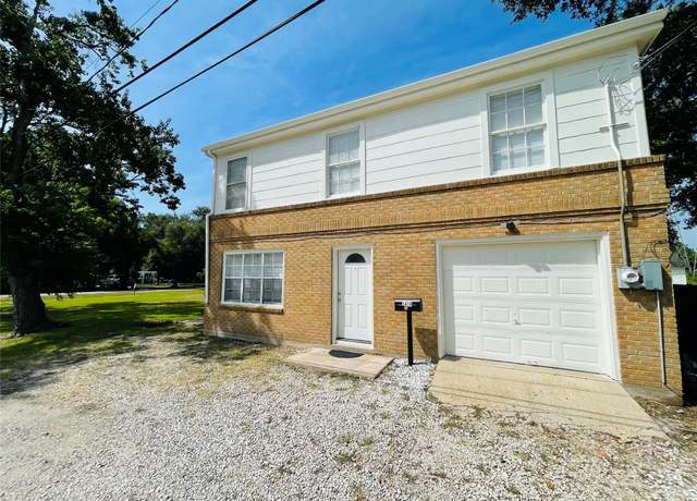 Property at 1414 Sycamore St, La Marque, TX 77568, 2 beds, 1 bath