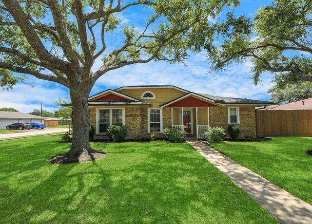 Property at 2905 Hamm Rd, Pearland, TX 77581, 3 beds, 2 baths