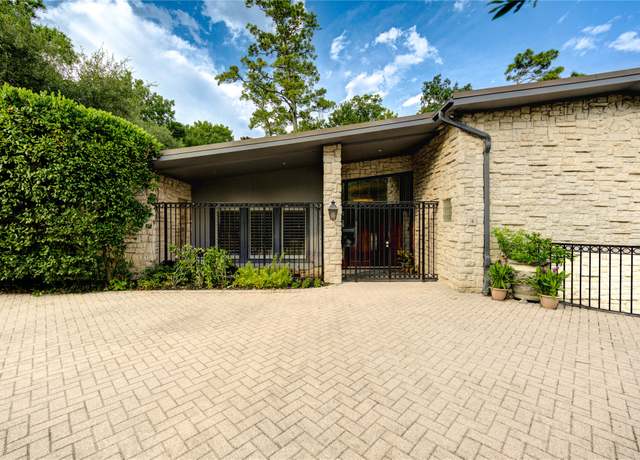 Property at 6 Gessner Rd, Houston, TX 77024, 3 beds, 3.5 baths