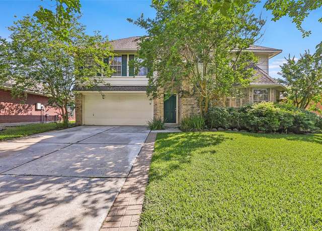 Property at 2219 Old Oak Ln, Houston, TX 77339, 4 beds, 2.5 baths