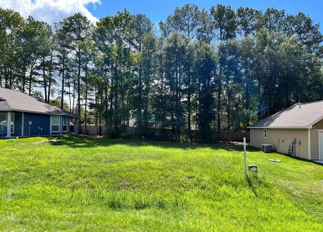 Property at 13 Firewood Rd, Huntsville, TX 77340
