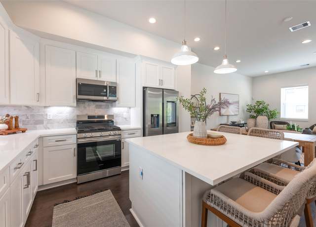 Property at 5502C Wheatley St, Houston, TX 77091, 3 beds, 3.5 baths