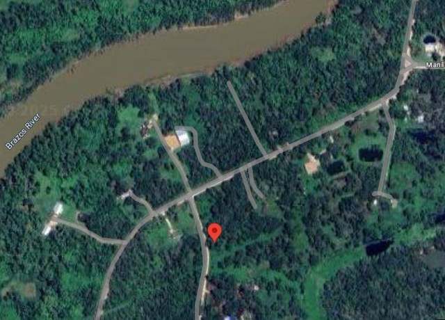 Property at 107 Forest Loop, Angleton, TX 77515