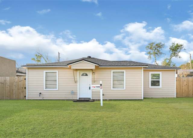 Property at 7442 Evie Ln, Deer Park, TX 77536, 3 beds, 2 baths