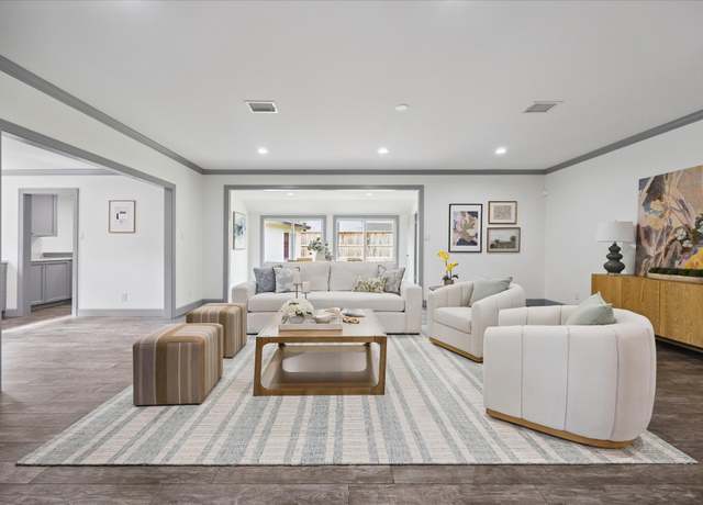 Property at 10042 Briar Forest Dr, Houston, TX 77042, 4 beds, 2.5 baths