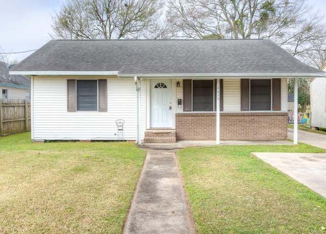 Property at 4859 Harrison Ave, Groves, TX 77619, 3 beds, 2 baths