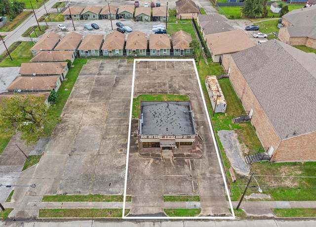 Property at 4611 Kelley St, Houston, TX 77026