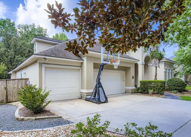 Property at 31 Glenleigh Pl, The Woodlands, TX 77381, 5 beds, 5 baths