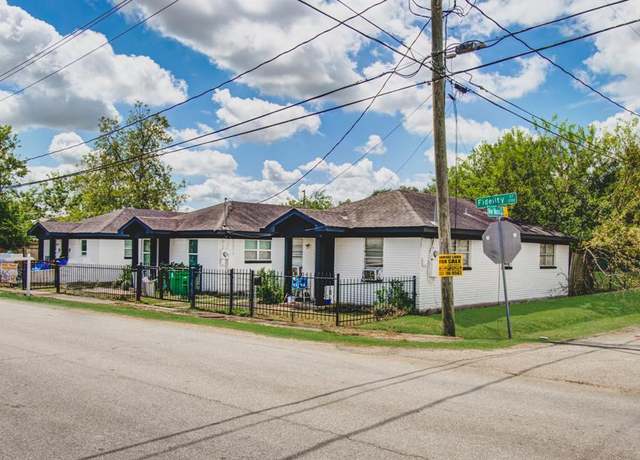 Property at 1715 New Mexico St, Houston, TX 77029, 6 beds, 3 baths